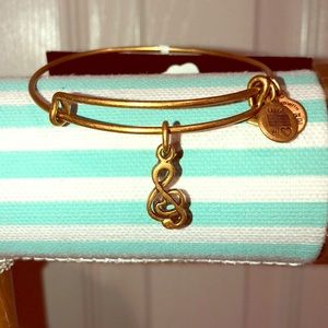 Alex and Ani 💕 bracelet Sweet Melody